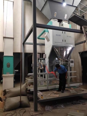 20 Sampai 60 Mesh Sekam Padi Hancur Gravity Feed Skala Bubuk Berkecepatan Tinggi DCS-50ZF2