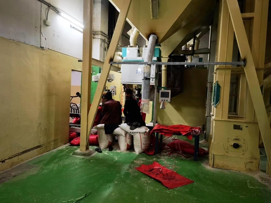 Mesin Pengemas Beras，Skala Pengemasan Kuantitatif Elektronik DCS-50FB-C，Layar sentuh berwarna asli